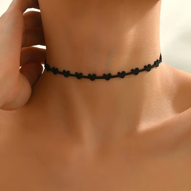 Чокер с черными сердечками – минималистичное ожерелье на шею Киев - изображение 3