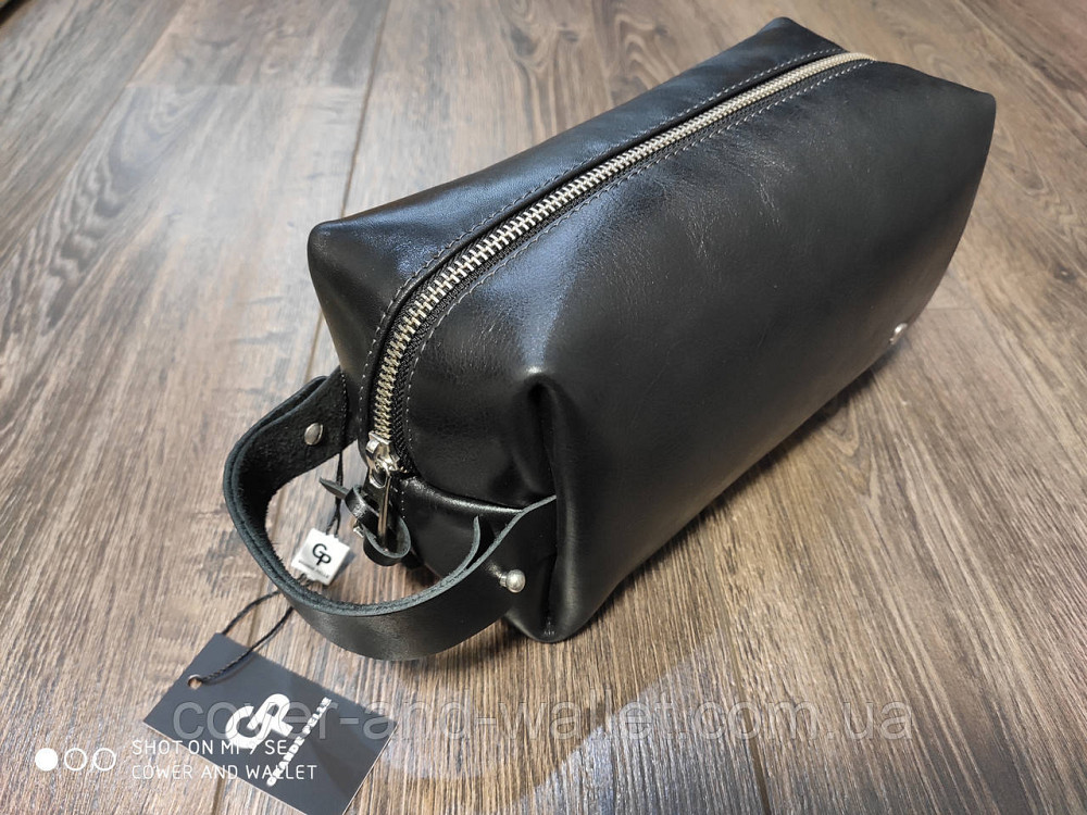 Велика чоловіча шкіряна косметичка несесер чорного кольору Grande Pelle 804610 Київ - фото 2