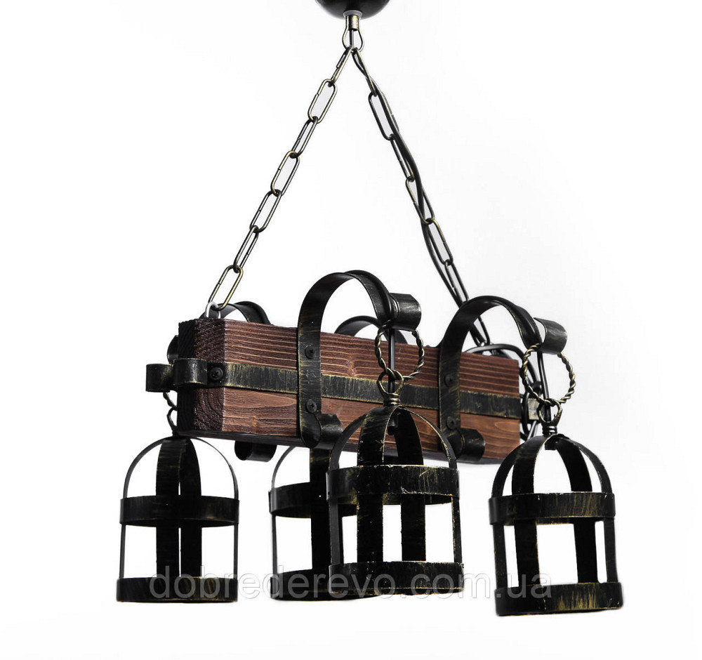 Люстра деревянная с элементами ковки 
