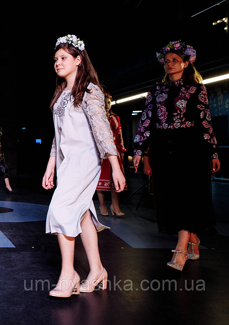 Жіноча вишита сукня Сеньйорита Кривой Рог - изображение 2