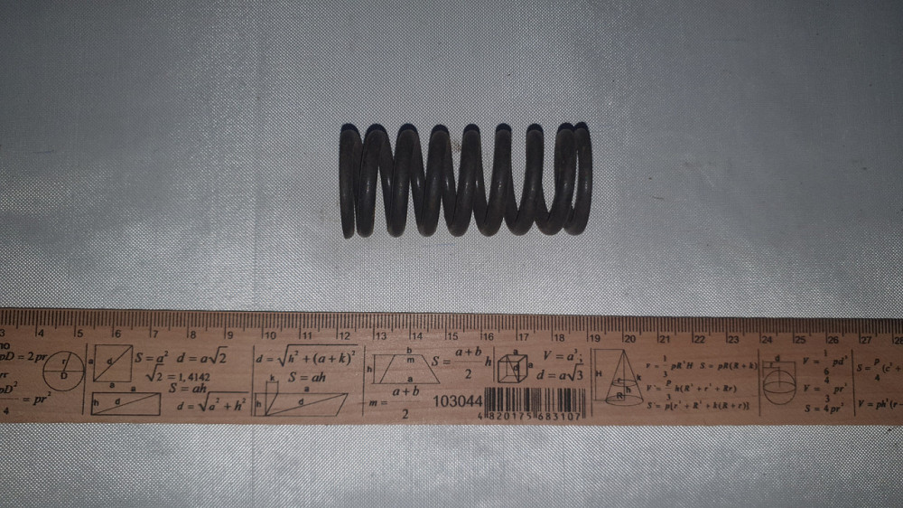 Пружина сжатия 28.75х64х4 мм. СССР. Харьков - изображение 1