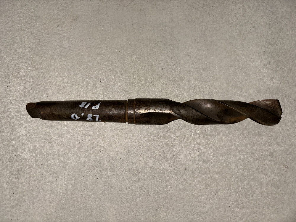 Сверло с коническим хвостовиком 28.0 мм. Р18. СССР. Харьков - изображение 1