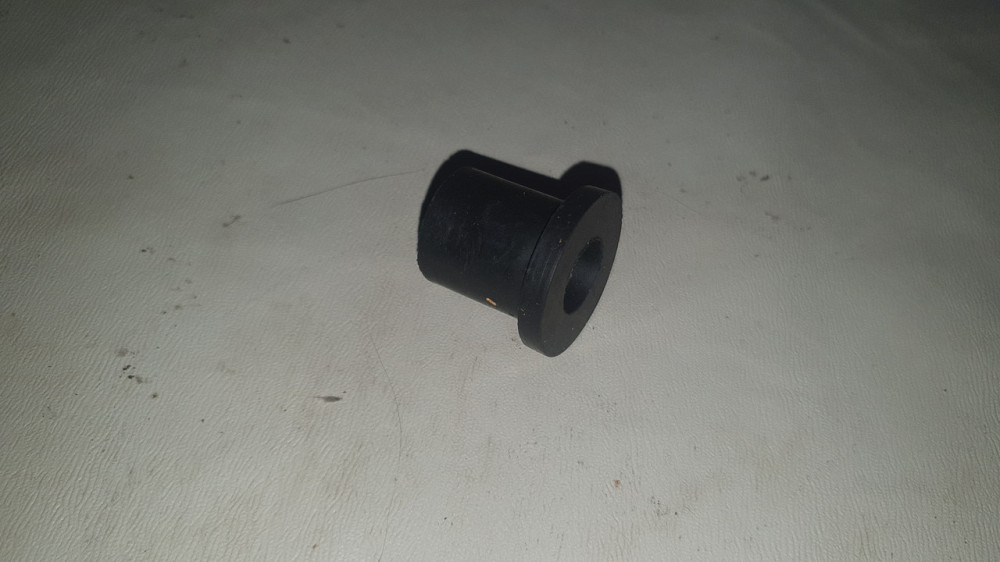 Втулка ушка рессоры кабины КамАЗ. БРТ. 5320-5001099. Харьков - изображение 1