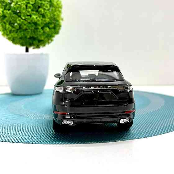 Машина Welly Nex Porsche Cayenne 1:24 інерційна відкриваються двері Вид 2 Чорна (24092W) Чернігів