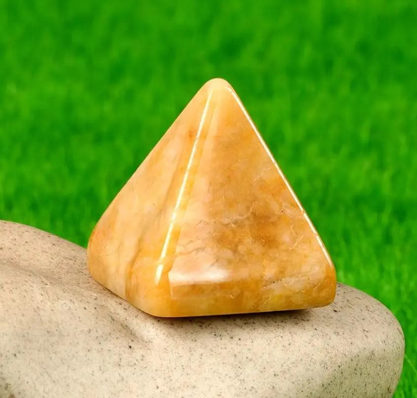 Пирамида из натурального камня желтая яшма 20 мм, сувенир из желтой яшмы. Киев - изображение 1