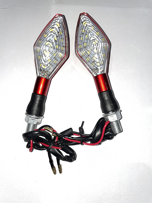 Поворот светодиодный, лодочка (15 LED, белое стекло) Мукачево - изображение 1