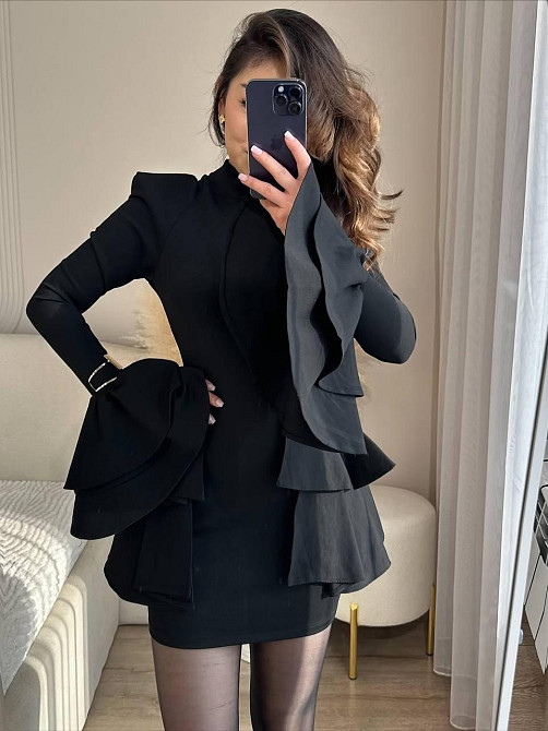 Женское черное мини платье с воланами трикотаж алекс Одесса - изображение 4