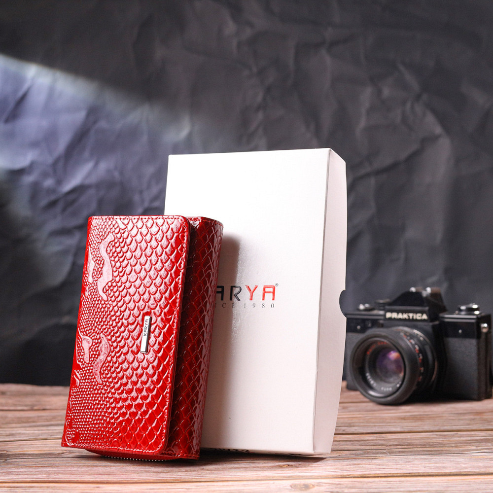 Яскраве жіноче портмоне з лакованої фактурної шкіри KARYA 21428 Червоний Київ - фото 1