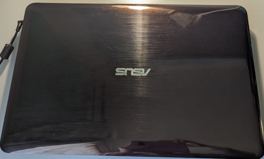 Ноутбук: ASUS 17.3