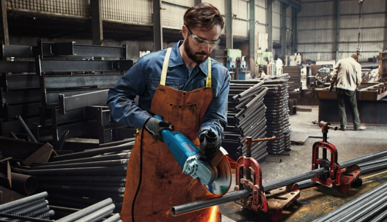 Профессиональная угловая шлифмашина (болгарка) Bosch GWS 2200 : 2200 Вт, 6500 об/мин, диск 230 мм Киев