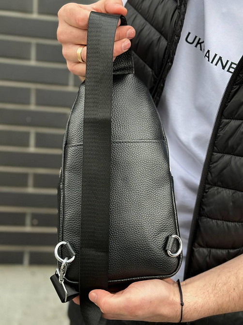 Чоловічий шкіряний рюкзак-слінг на одне плече чорний TIDING BAG Київ - фото 5