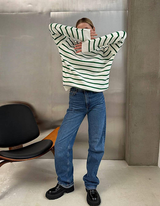Жіночий базовий смугастий светр оверсайз шерсть 70% акрил 30% Білий 2 Одеса - фото 6