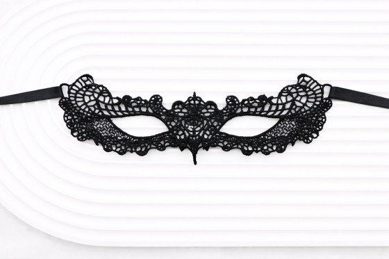 Маска карнавальная кружевная Таинственный взгляд one size черный Киев