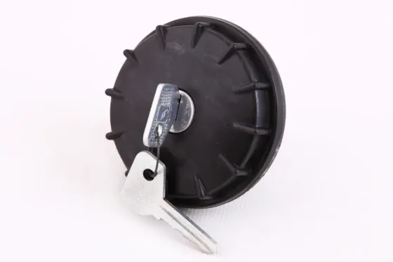 Крышка бензобака 2108 с ключами пластм./метал. (2121, Lanos) Винница