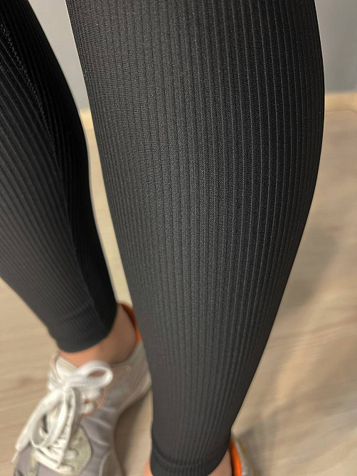 Лосины женские Kenalin D12 черные тонкие в рубчике с широким поясом и пушап-эффектом, черный, 2XL Киев - изображение 20