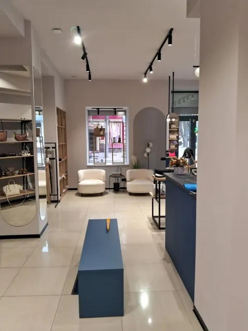 Пересічення Січових стрільців і Старокозацької. Червона лінія з окремим входом, великі вікна по периметру. Гарний автомобільний і пішохідний трафік. В Дніпро - фото 16