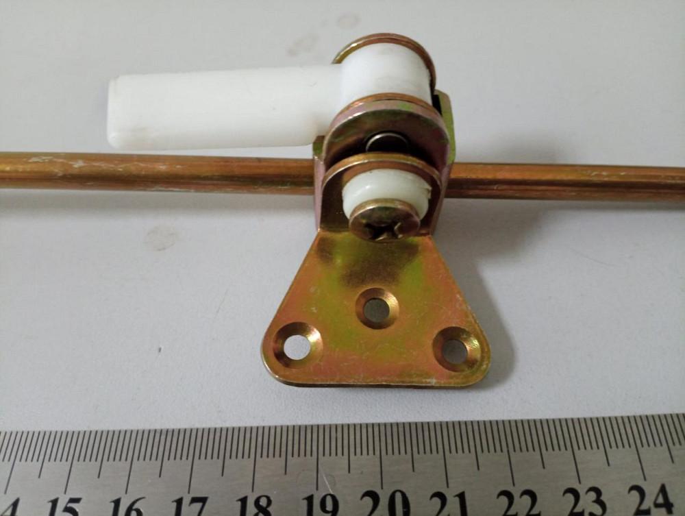 Притримувач віконний з ексцентриковим пластиковим затиском "P-o" Київ - фото 3