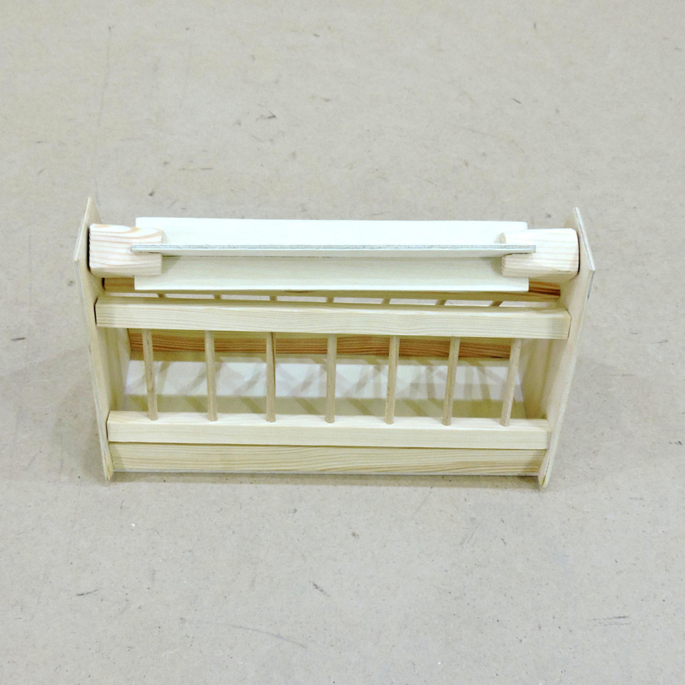 Деревянная кормушка для голубей 