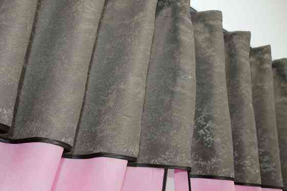 Кухонные шторы VR-Textil № 073к с ламбрекеном и подхватами розовый с серо-коричневым 270х170 см (52-0293) Киев