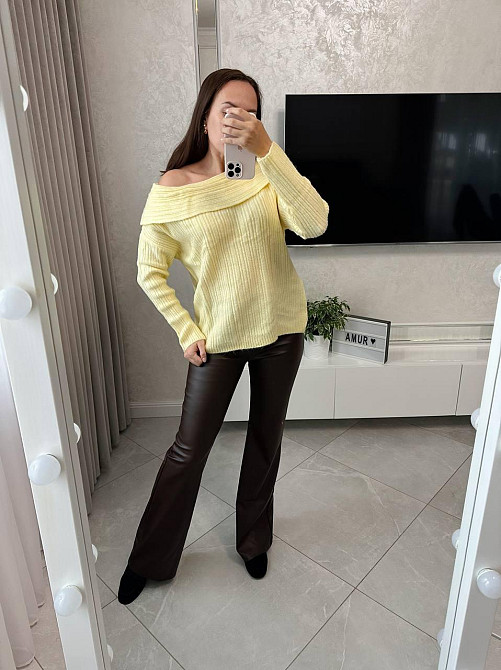 Жіночий романтичний светр із закотом машинне в'язання Жовтий Одеса - фото 3