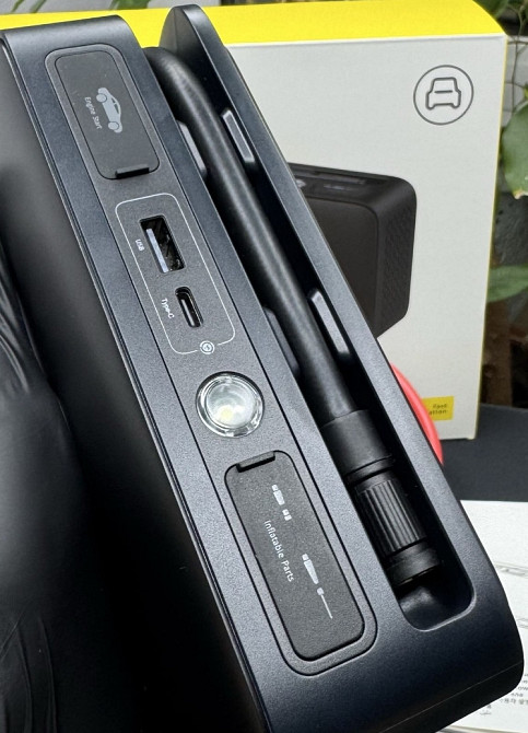 4 в 1 бустер+компресор+павербанк+ліхтар Baseus jump starter пусковий Киев - изображение 7