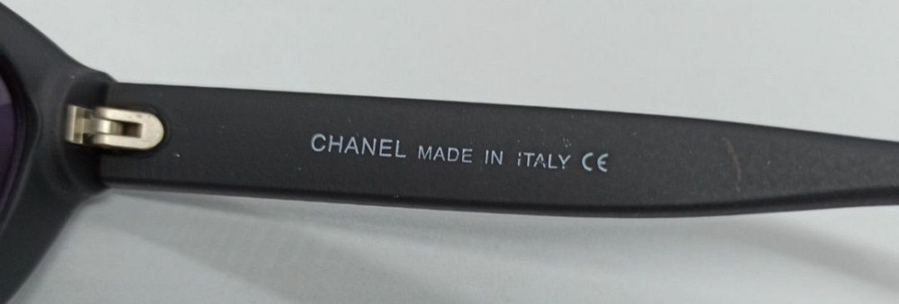 Брендовые стильные очки женские черные с золотым лого 2025 Киев - изображение 2