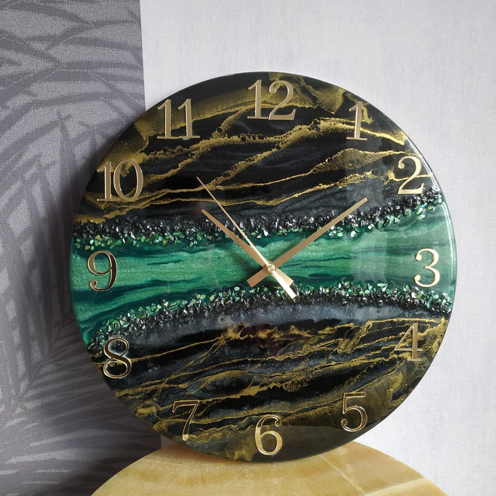 Настіний годинник з епоксидної смоли ручної роботи Дніпро - фото 1