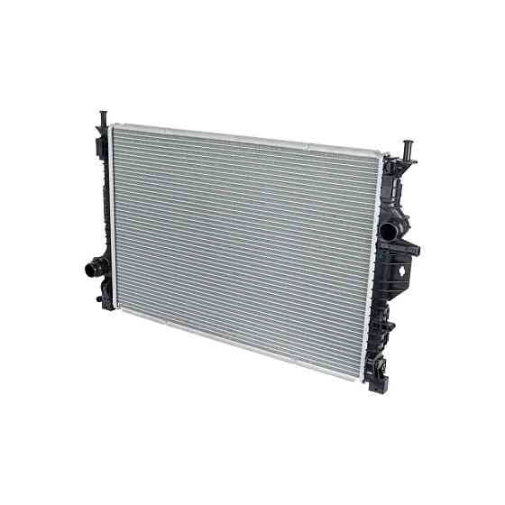 Радиатор охлаждения Ford, Land Rover, Volvo 1377541 35156 Киев