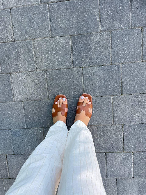 Notta bene Модні шльопанці жіночі з натуральної шкіри коричневі на низькому ходу Notta bene TS- Коломыя - изображение 6