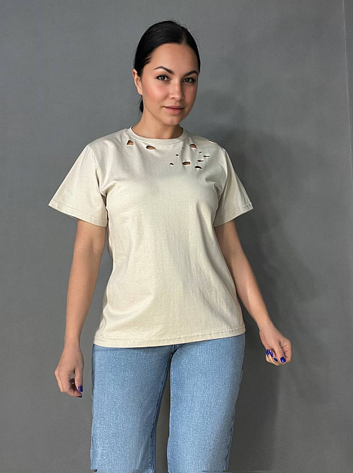 Футболка жіноча A-N 2528 з порізами one size, бежевий, one size Київ - фото 11
