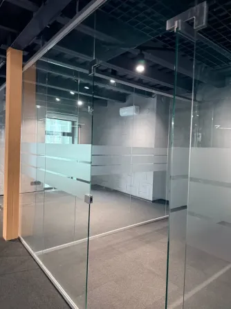 Офіс в оренду, ремонт як на фото, центр міста 6 поверх Дніпро