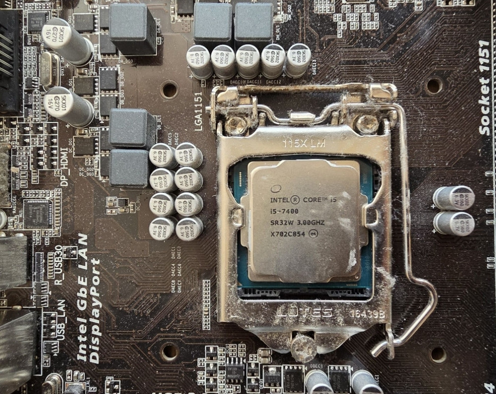 Топовая материнская плата Gigabyte Q170 + i5 7400 Харьков - изображение 2