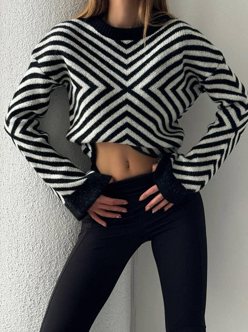 Жіночий оверсайз светр з геометричним принтом машинна вʼязка Одеса - фото 3