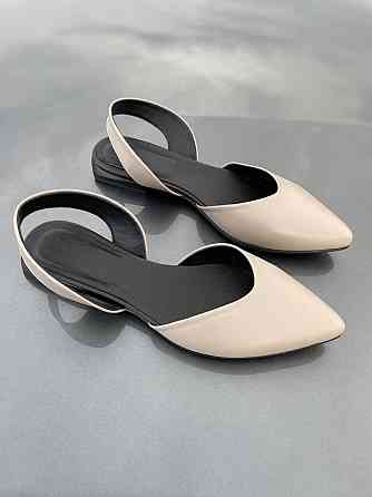 RONE Шкіряні босоніжки жіночі із закритим носком, колір капучино RONE B-156 р. 36 / Босоніжки з Коломыя