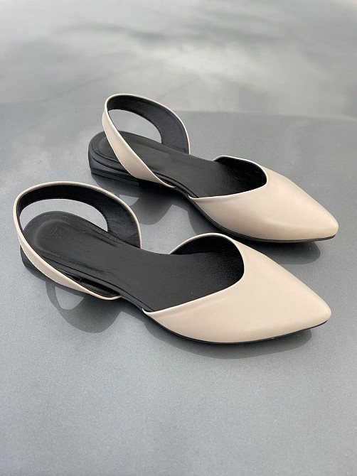 RONE Шкіряні босоніжки жіночі із закритим носком, колір капучино RONE B-156 р. 36 / Босоніжки з Коломия - фото 2