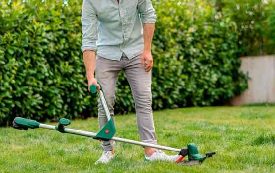 Тример Bosch UniversalGrassCut 18V-26 без АКБ і ЗП (0.600.8C1.D04) ( 13237 ) Харків