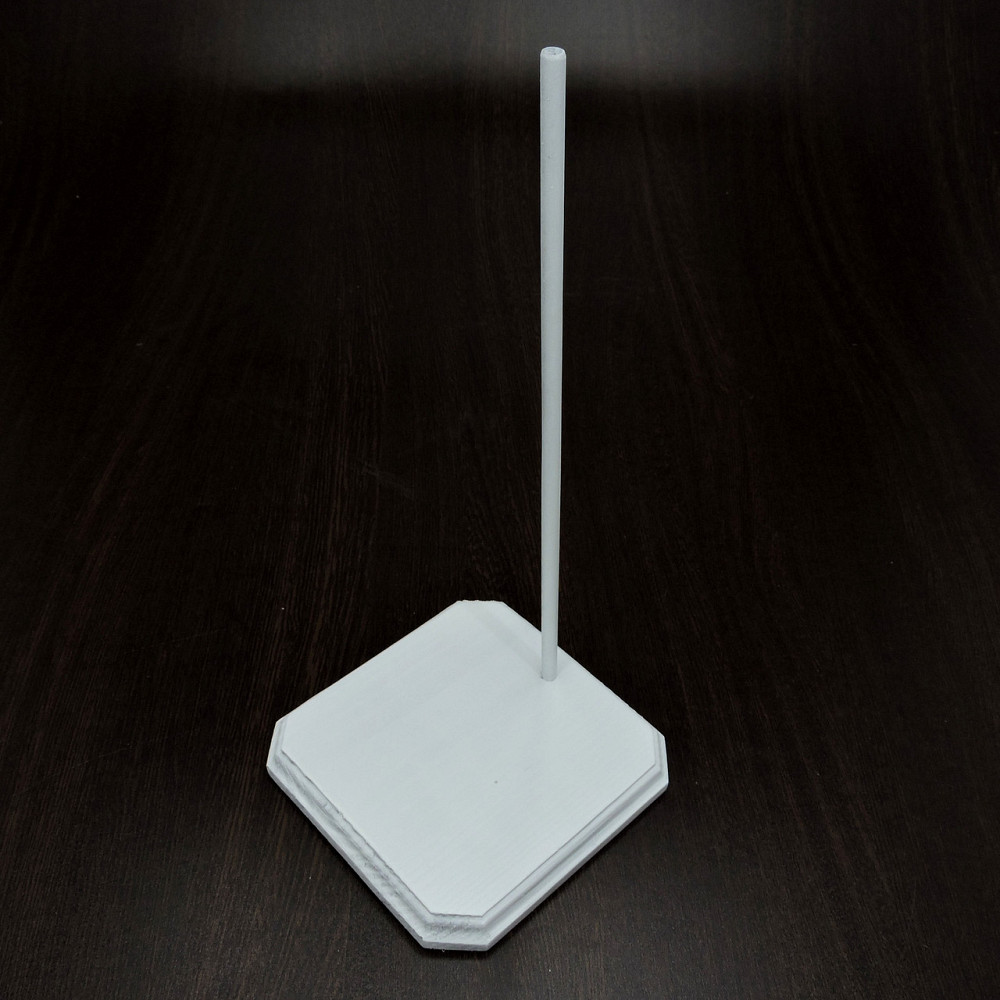 Подставка для кукол 