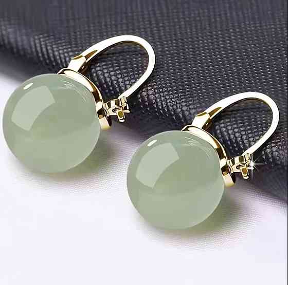 Серьги с имитацией нефрита – зелёные шарики Киев