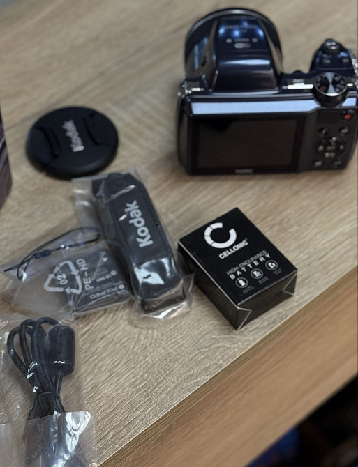 Новий Дзеркальний Фотоапарат Kodak AZ528 Midnight Blue Київ - фото 1