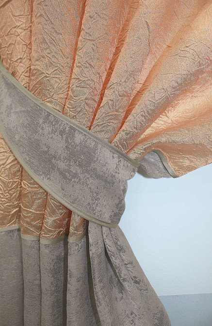 Кухонные шторы VR-Textil № 073к с ламбрекеном и подхватами персиковый с кофейно-серым 275х170 см (52-0476) Киев - изображение 3