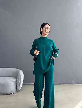 Женский базовый теплый брючный костюм двойка: свитер и штаны машинная вязка Изумрудный Одесса