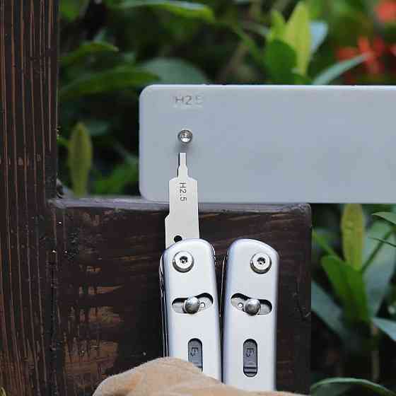 Змінний інструмент FTS1-14 до мультитула Roxon Flex S804 (шестигранний ключ 2,5 мм) Рівне