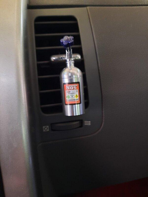 Освіжувач салону "Закис азоту" на дефлектор Silver (Strauberry) Винница - изображение 1