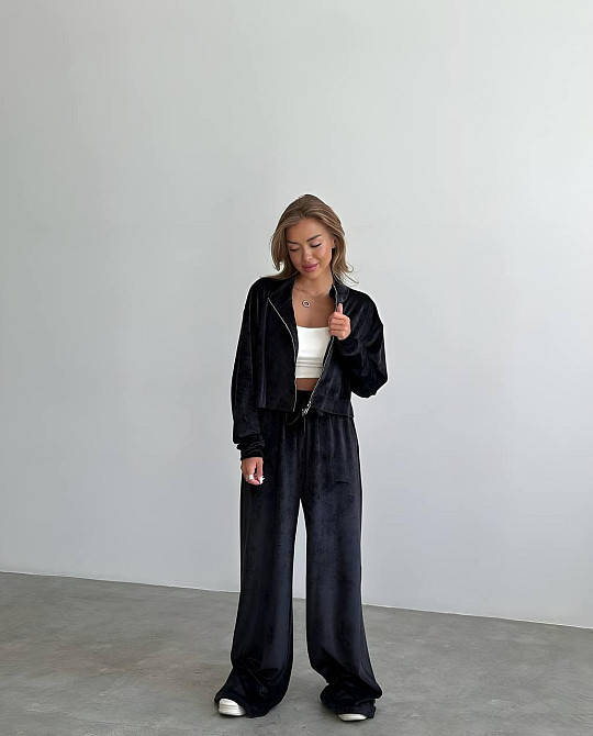 Жіночий прогулянковий плюшевий костюм-двійка: кофта та штани Чорний, 42/46 Одеса - фото 6