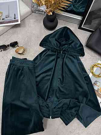 Женский повседневный велюровый костюм двойка: кофта и штаны Бутылка, 50/52 Одесса