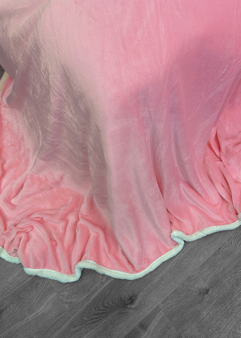 Плед двосторонній 155х200 см (+-5см) із штучною овчиною Рожевий з білим (87-061) Київ - фото 8