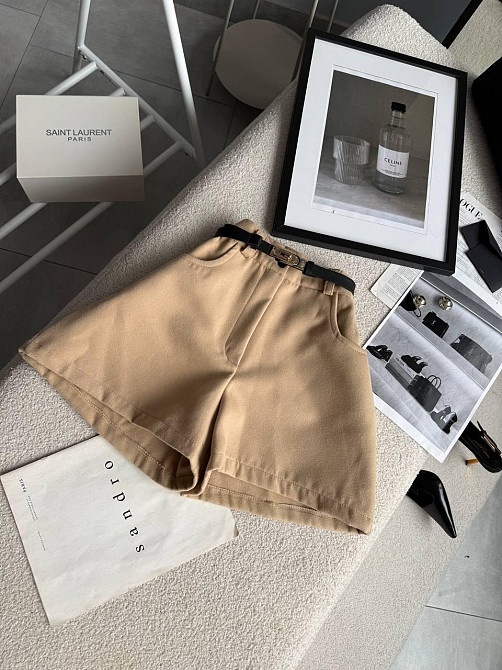 Женские базовые повседневные шорты турецкий кашемир Бежевий, 42 Одесса - изображение 1