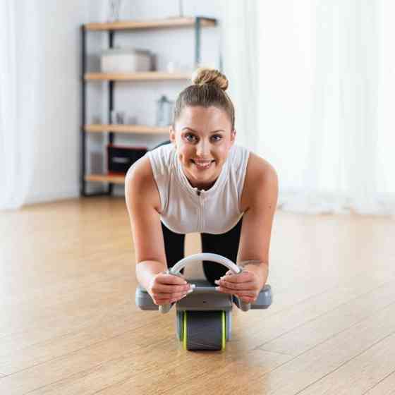 Колесо для тренування м'язів пресу HMS KA08 з LCD дисплеєм і зарядкою, сіре Київ