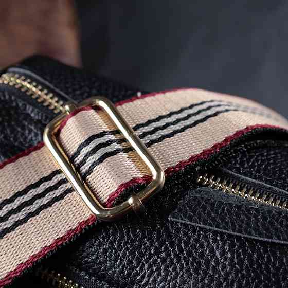 Жіноча сумка з прикрасою із натуральної шкіри Чорна (Vintage) Київ