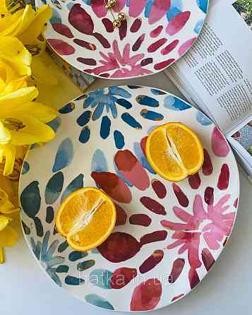 Тарілка Lefard "Petal" 25 см кругла порцеляна біла з рожевими синіми зеленими пелюстками Київ